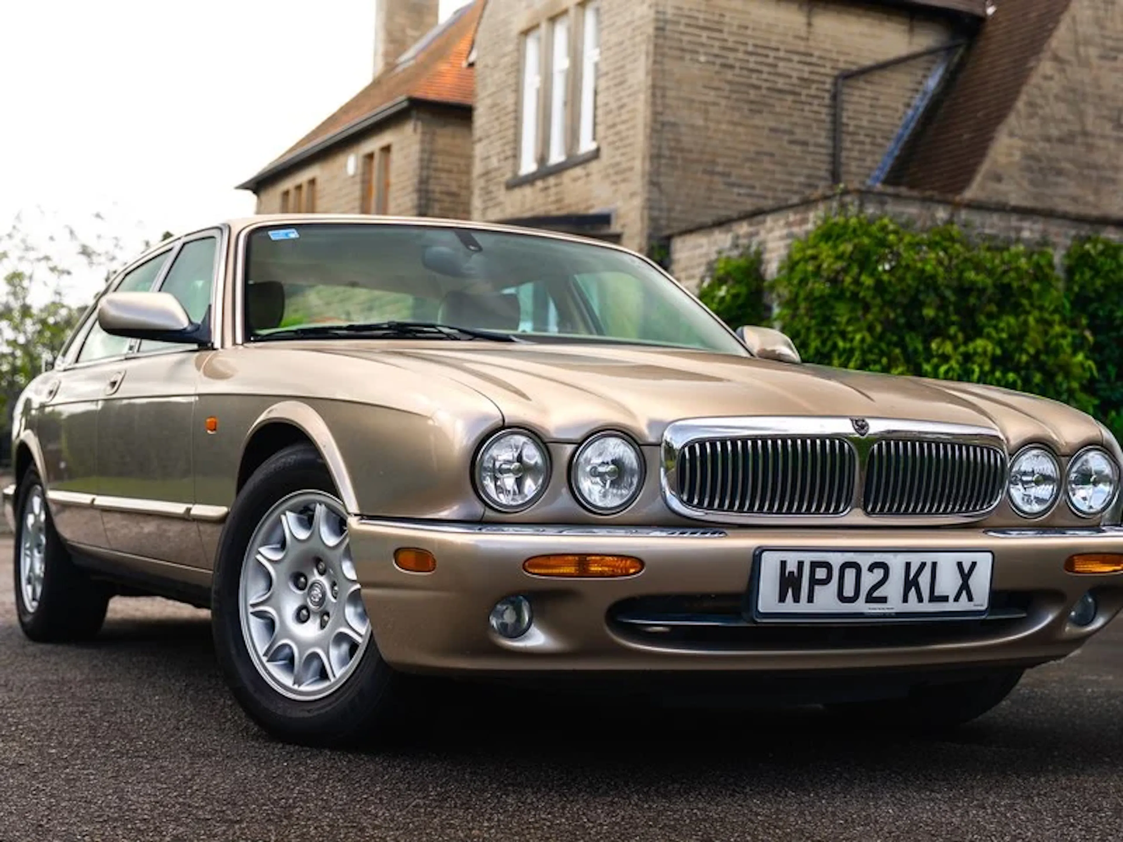 2002 Jaguar XJ8 VIN SAJAC13L82KF50033 | Hagerty Valuation Tools®